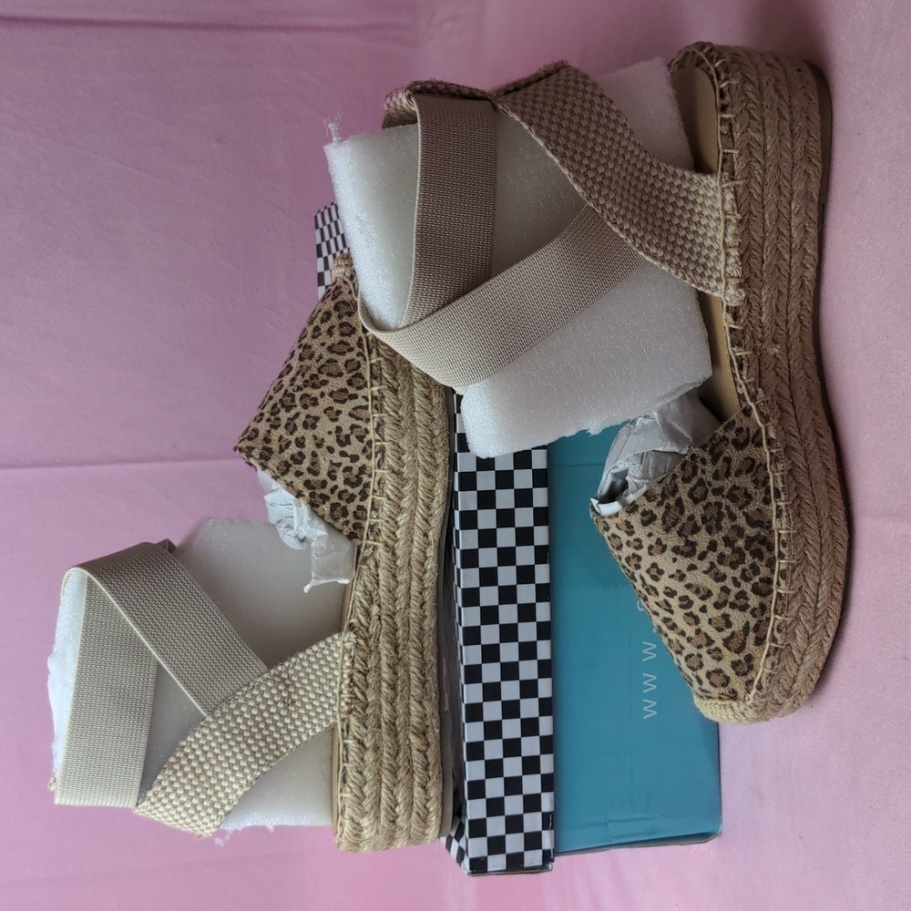 Soda Topshoe Avenue Tamy Oat Cheetah Espadrilles size 5.5